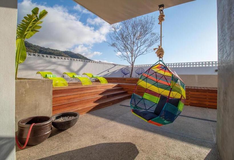 בית מלון כפרי Cuale