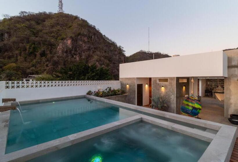 בית מלון כפרי Cuale