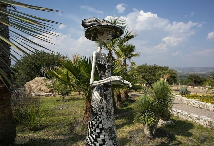 هتل El Macehual