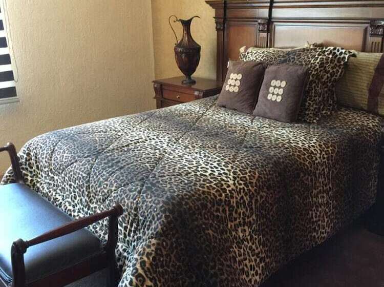 فندق Euka Suites