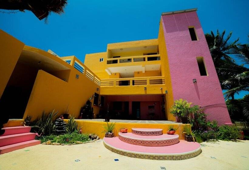 בית מלון כפרי Flamingos Inn