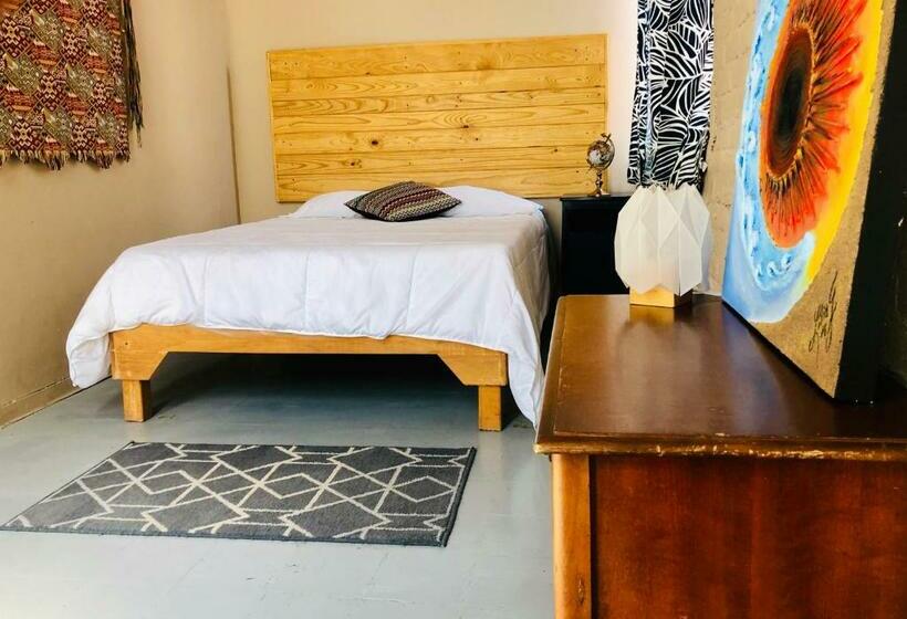 هتل Hostal Kuira Bá By Rotamundos