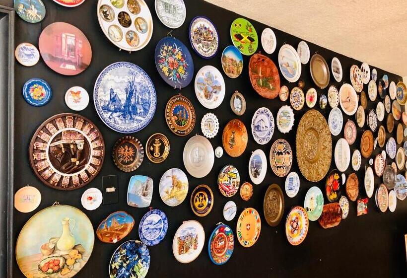 هتل Hostal Kuira Bá By Rotamundos