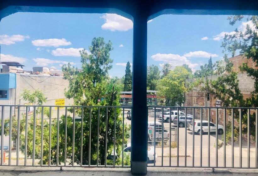 هتل Hostal Kuira Bá By Rotamundos