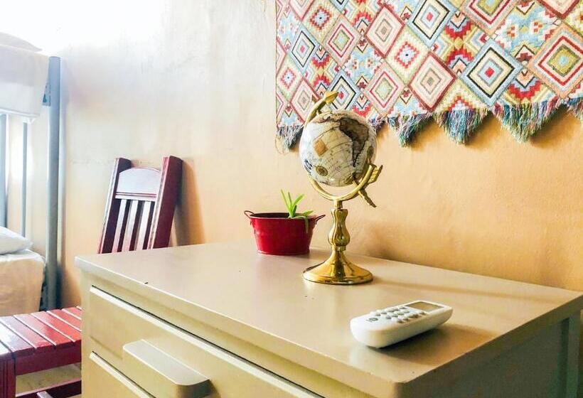 هتل Hostal Kuira Bá By Rotamundos