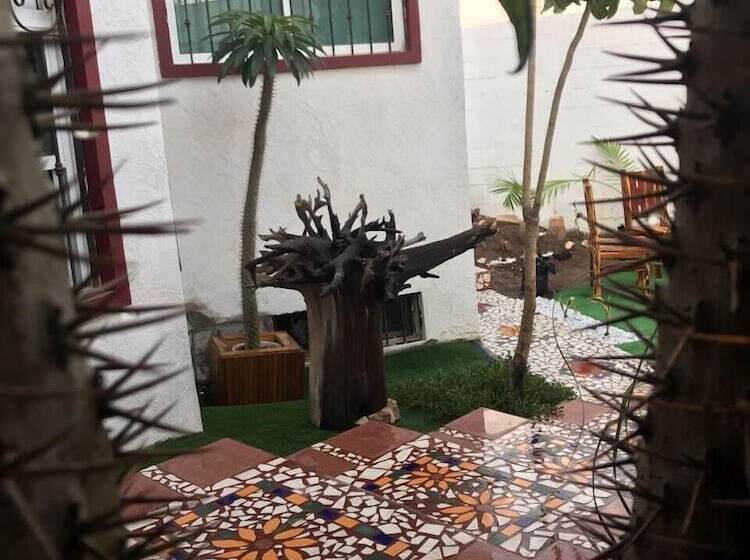 Отель House Ross