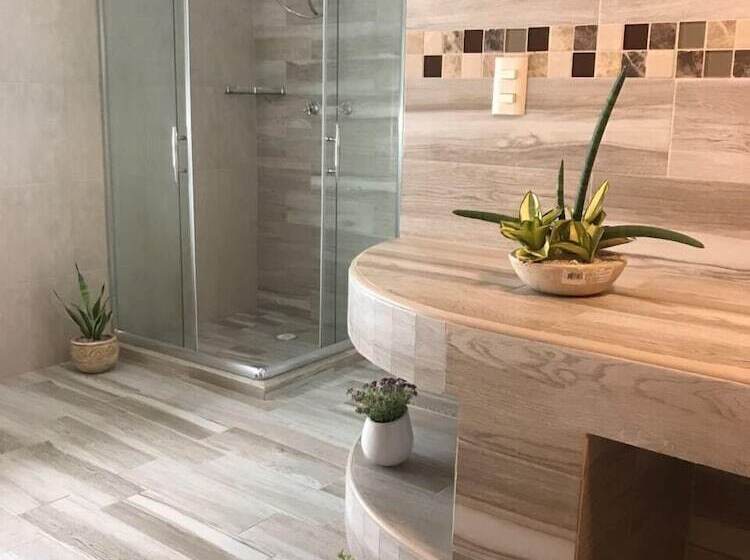 Отель House Ross