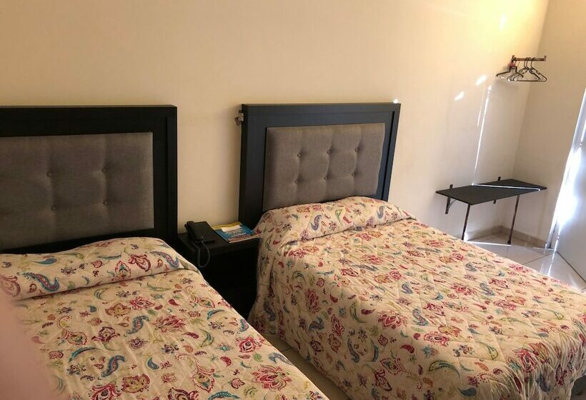 ホテル Las Brisas Tepic