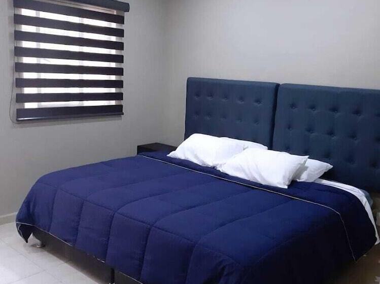 Отель Las Palmas Jocotepec