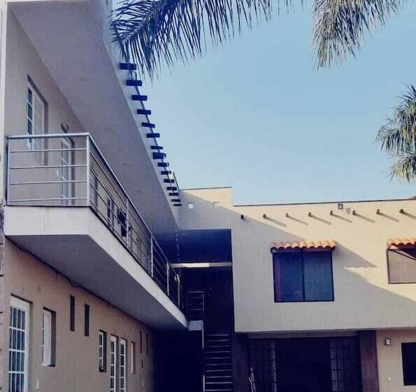 Отель Las Palmas Jocotepec