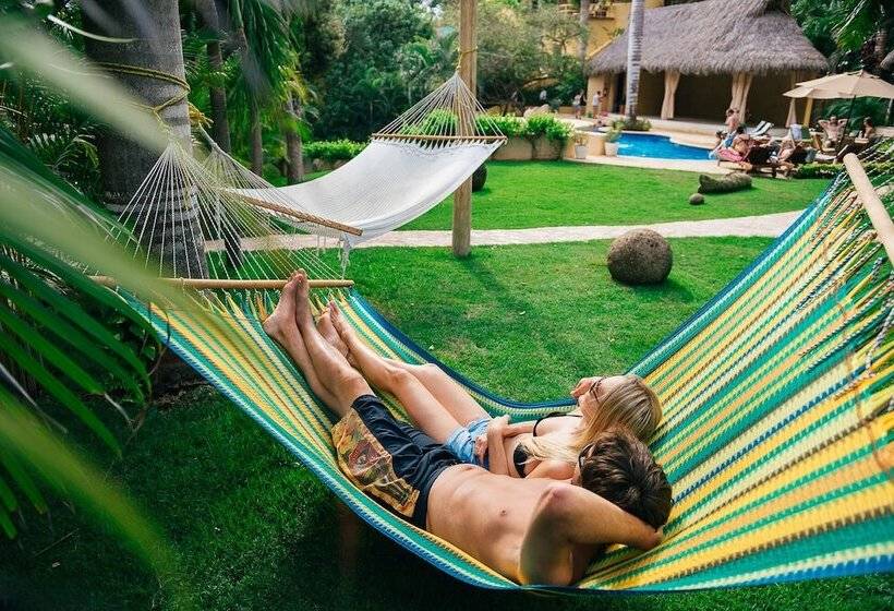 בית מלון כפרי Local Tribe De México