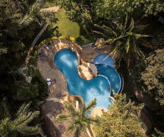 בית מלון כפרי Local Tribe De México