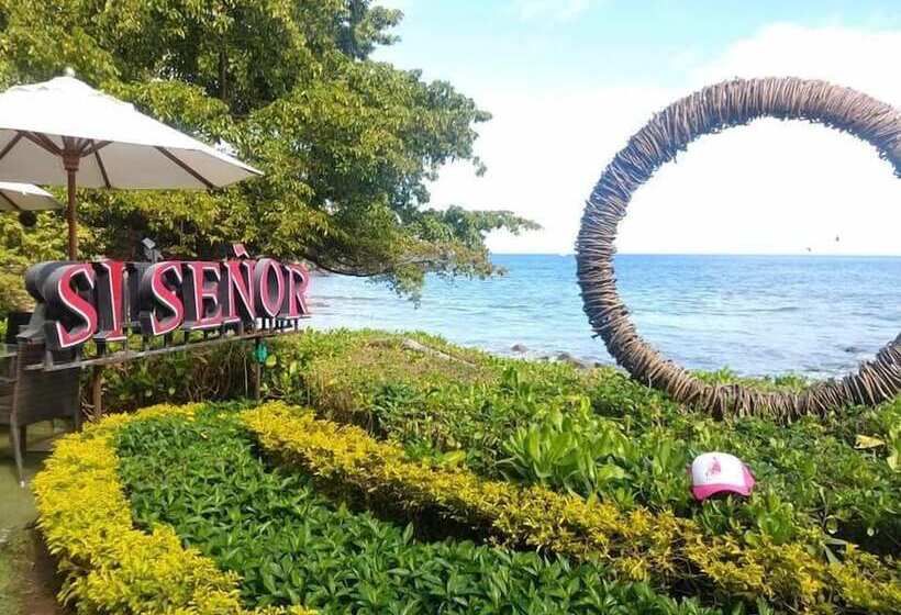 בית מלון כפרי Local Tribe De México