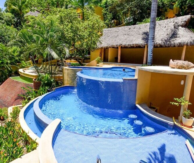 בית מלון כפרי Local Tribe De México