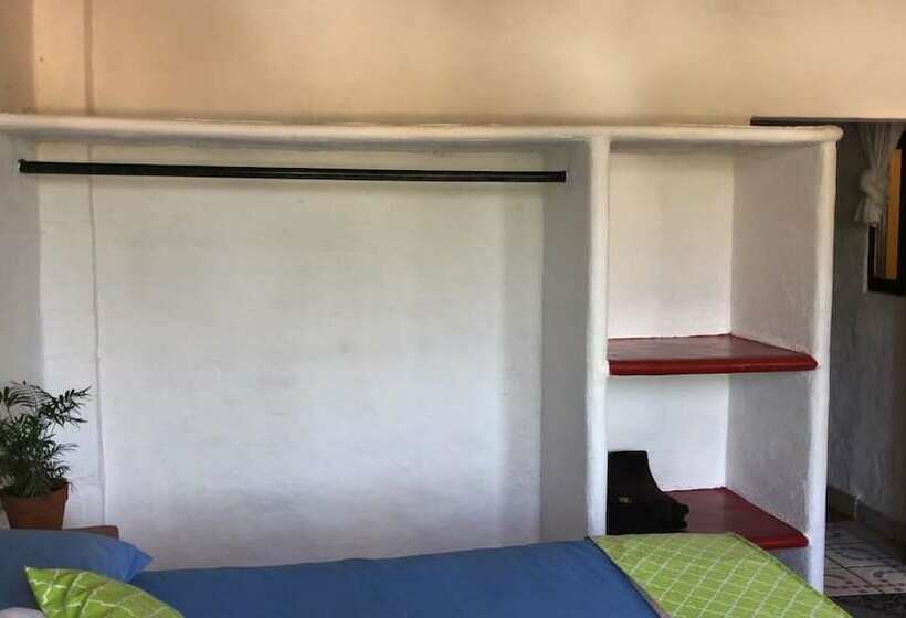 בית מלון כפרי Lush Boutique