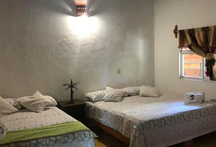 בית מלון כפרי Lush Boutique