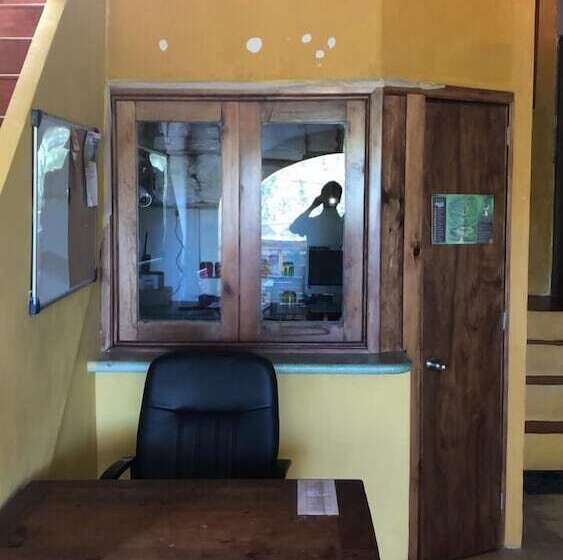 בית מלון כפרי Lush Boutique