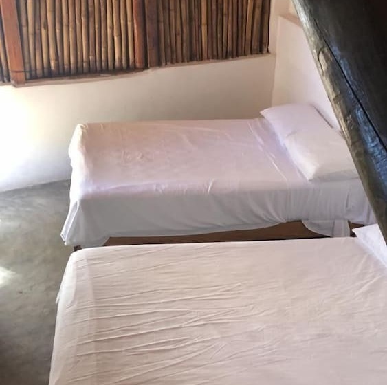 בית מלון כפרי Lush Boutique