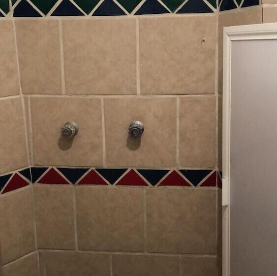 בית מלון כפרי Lush Boutique