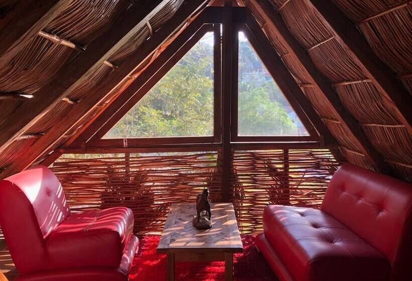 בית מלון כפרי Lush Boutique