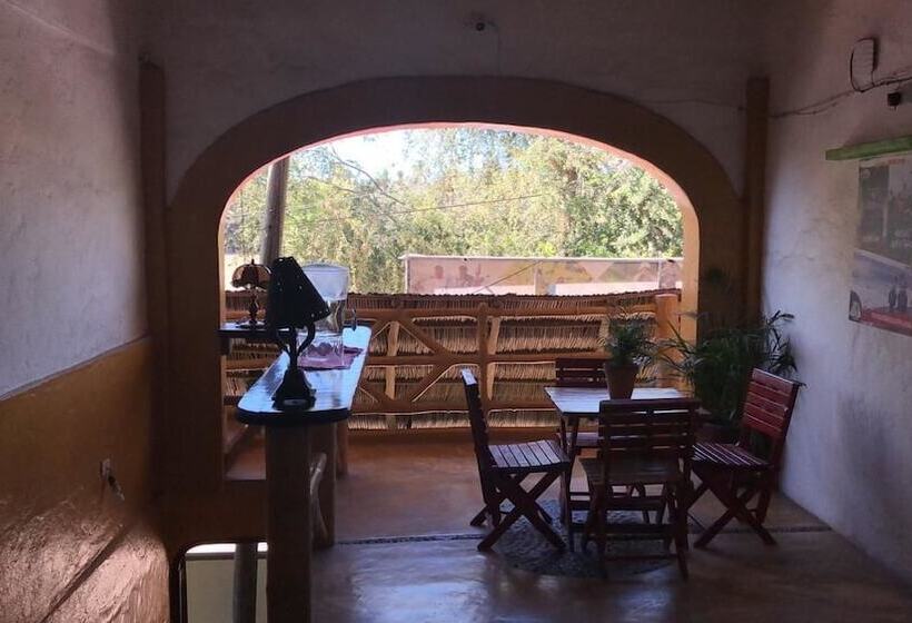 בית מלון כפרי Lush Boutique