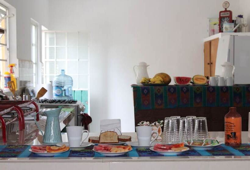 هتل Mandala Hostel