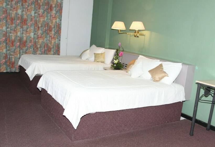 Parador Del Río By Flamingo Hotels Group