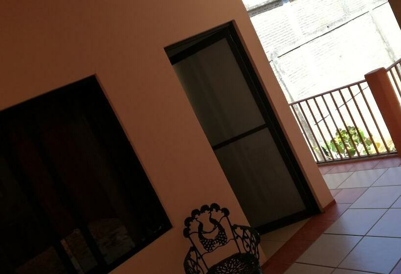 ホテル Posada De Santa Rosa Bed And Breakfast