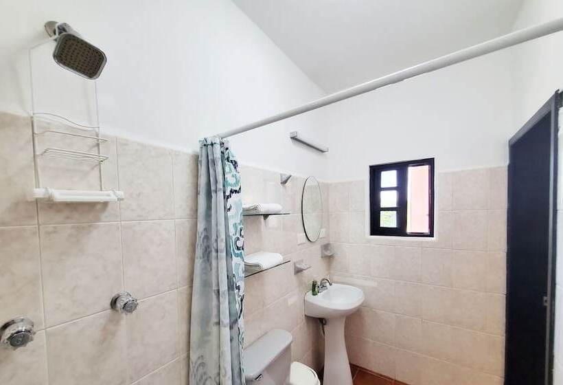 فندق Quinta Suites