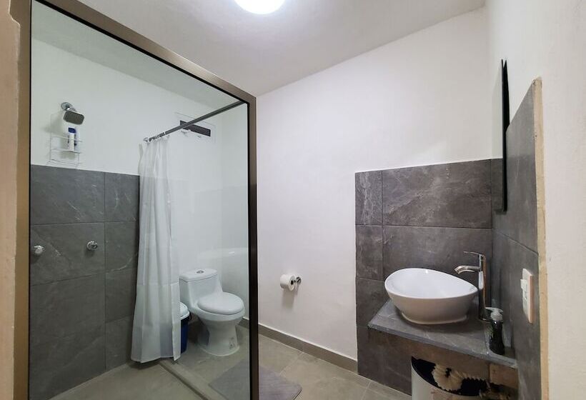 فندق Quinta Suites