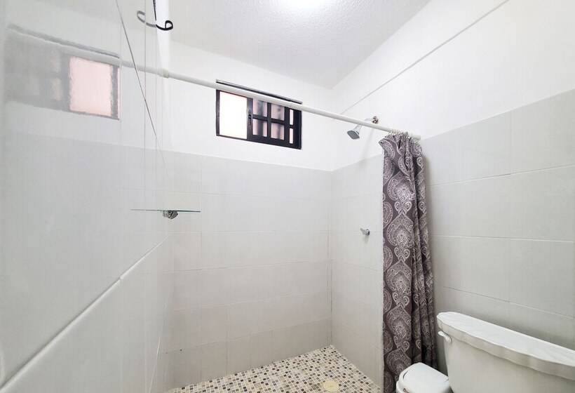 فندق Quinta Suites