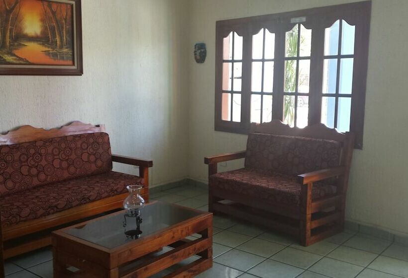 فندق Torre Marina