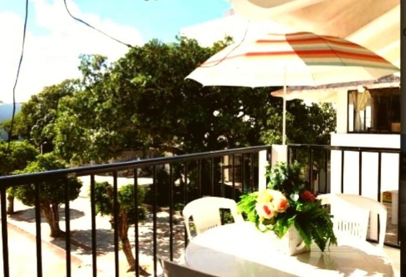 בית מלון כפרי Tribe On The Beach