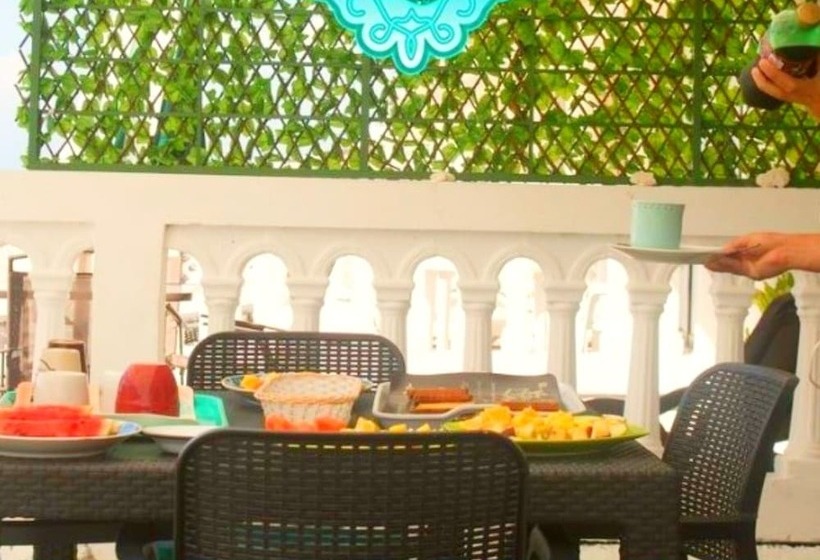 בית מלון כפרי Tribe On The Beach