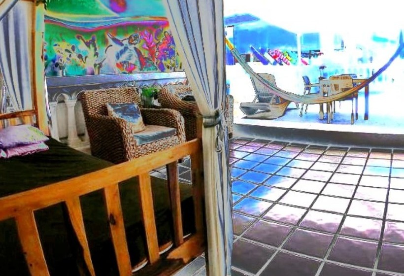 בית מלון כפרי Tribe On The Beach