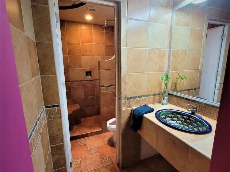 בית מלון כפרי Tribe On The Beach