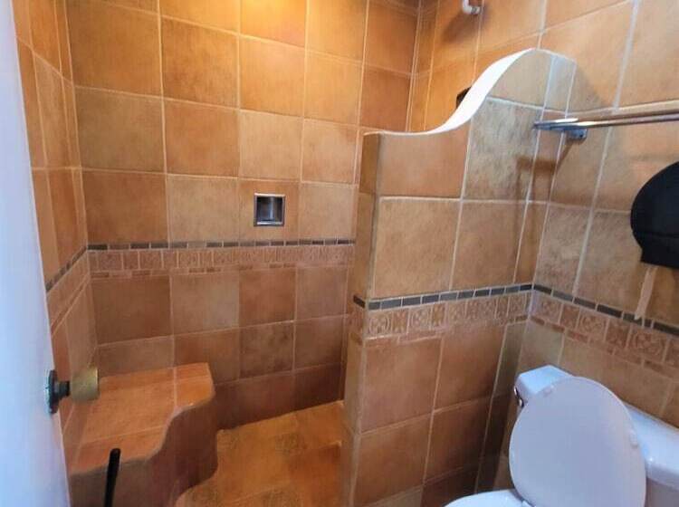 בית מלון כפרי Tribe On The Beach