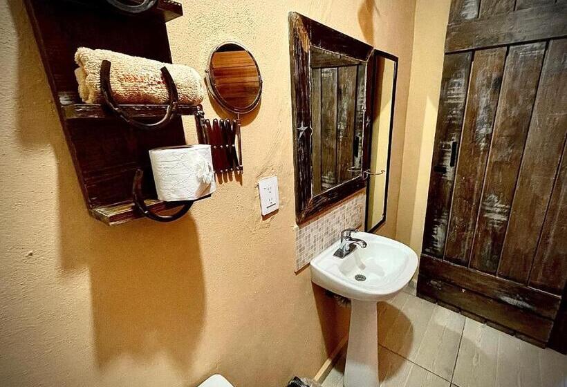 فندق West Refugio