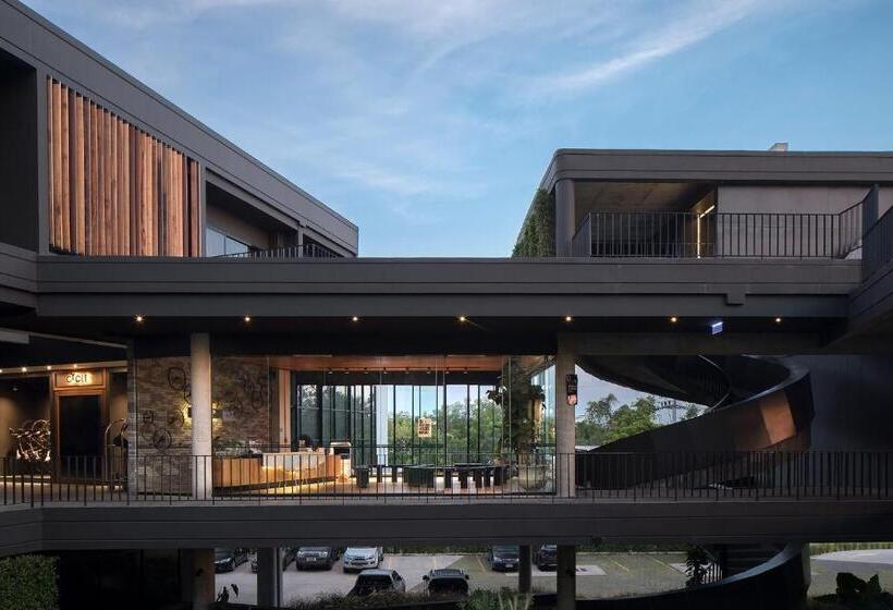 ホテル Wheeler Bed & Bike