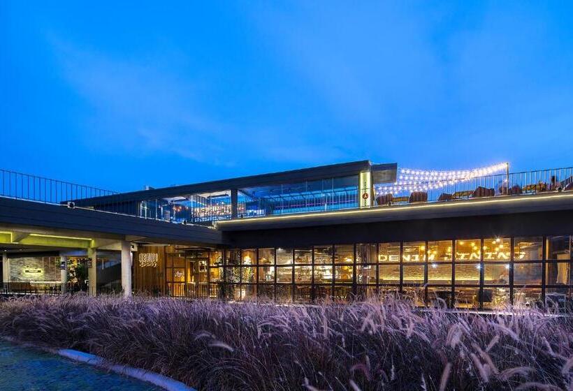 ホテル Wheeler Bed & Bike