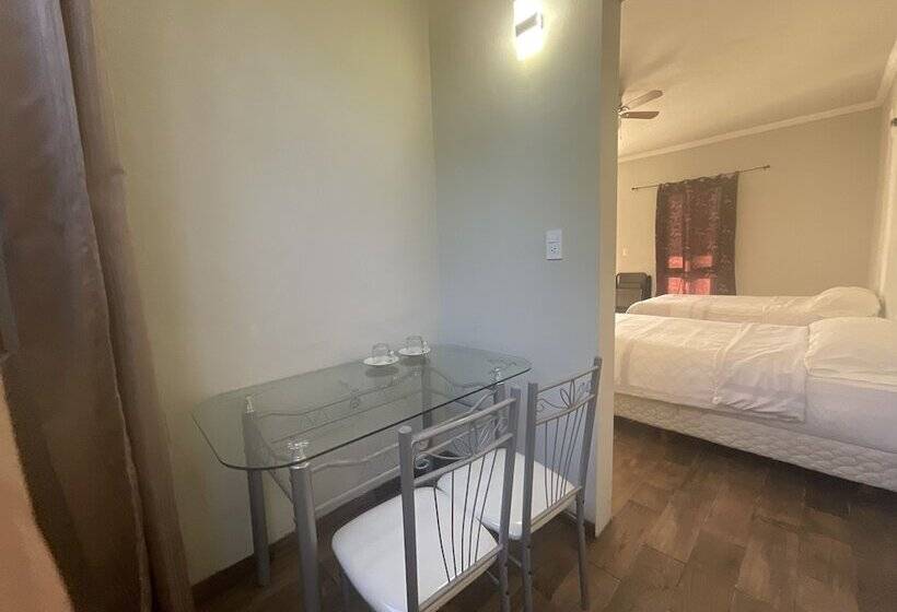 ホテル Yaash Valladolid