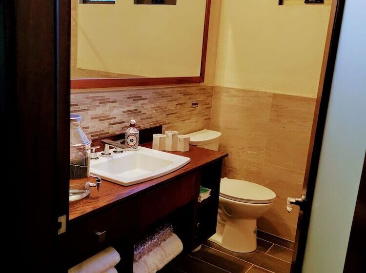 Omni Sancti Hotel Boutique & Polo Club