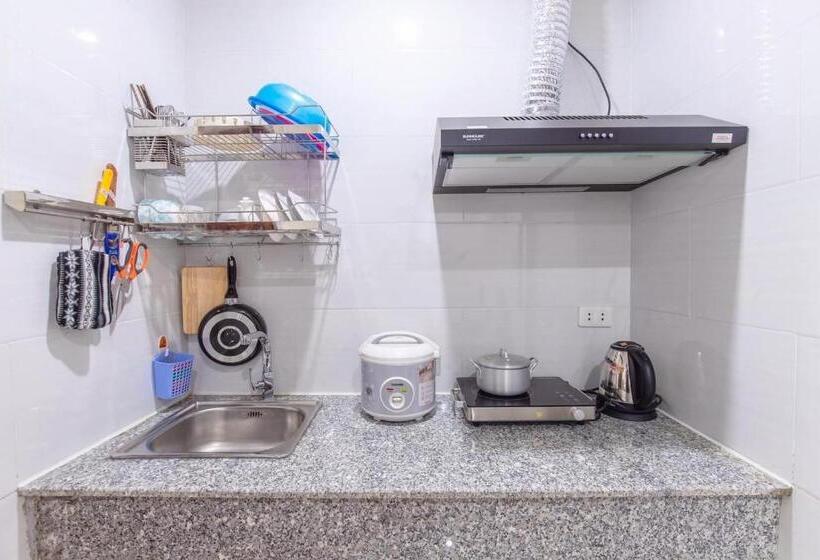 Bao Ngoc Hotel & Apt