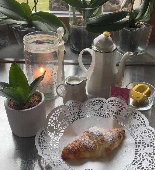 ベッドアンドブレックファースト Beb Montefratta