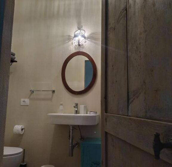 ベッドアンドブレックファースト Beb Montefratta