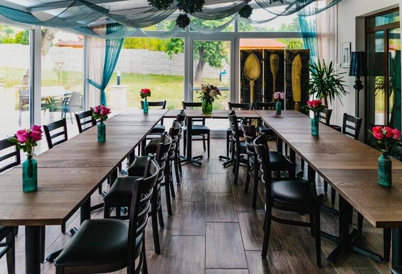 Bed and Breakfast Dreko Panzió & Borbisztró