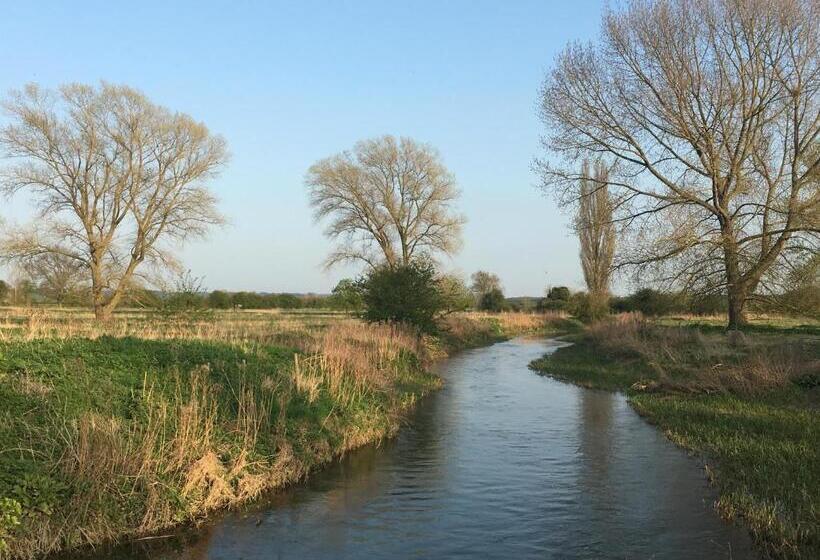 Bed and Breakfast Marston Hall
