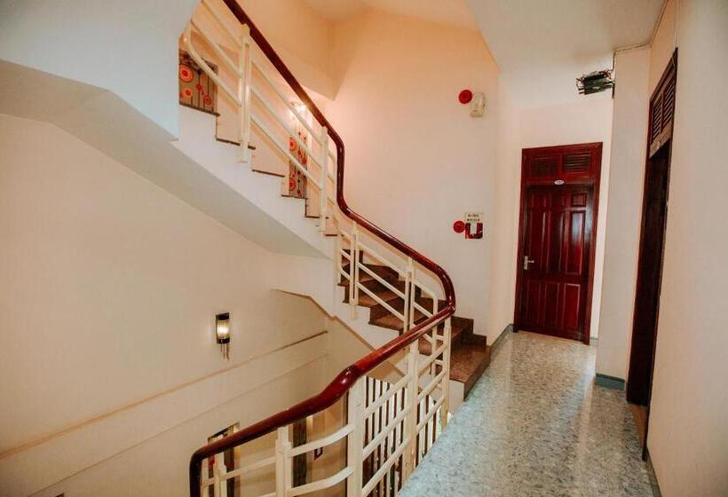 تختخواب و صبحانه Nhà Nghỉ Kim Lài đối Diện Bệnh Viện Tỉnh Gia Lai 132 Tôn Thất Tùng