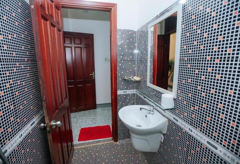 تختخواب و صبحانه Nhà Nghỉ Kim Lài đối Diện Bệnh Viện Tỉnh Gia Lai 132 Tôn Thất Tùng