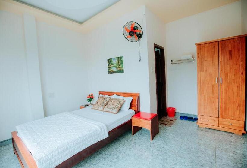 تختخواب و صبحانه Nhà Nghỉ Kim Lài đối Diện Bệnh Viện Tỉnh Gia Lai 132 Tôn Thất Tùng